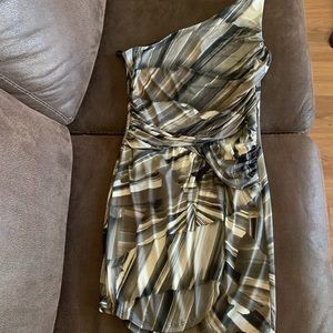 Short dress